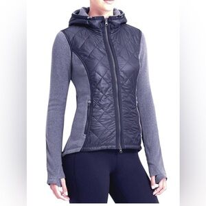 This is an Athleta Vortex Quilted Fleece Hooded Jacket size M